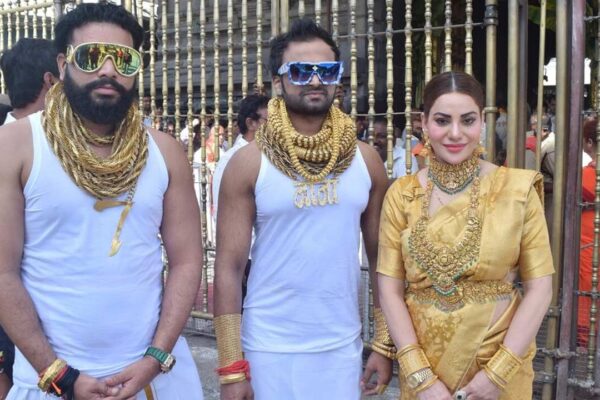 Pune gold men visit Tirumala