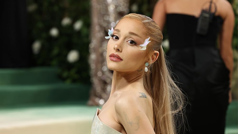 Ariana Grande - Professional Portrait
