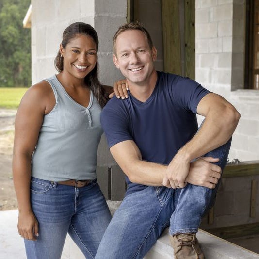 Brian Kleinschmidt: Age, Net Worth, Married Life, Salary, Height, Weight & Dating History of the HGTV Star