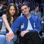 Laufey with her boyfriend Charlie Christie at the Lakers game 💕