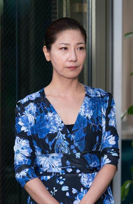 Seo Yi-sook - Professional Portrait