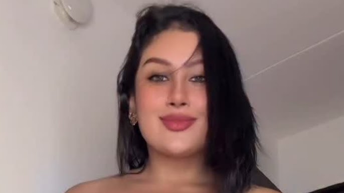 Valentina Calderón - Professional Portrait