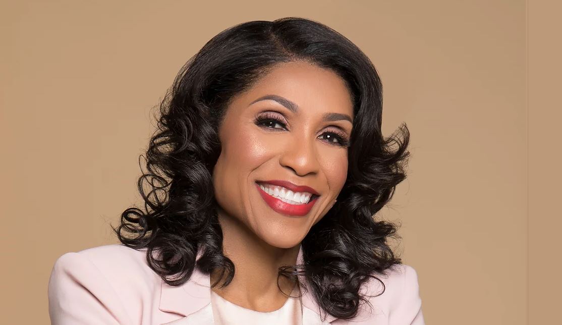 Health expert, television star Dr. Jacqueline Walters – 'Dr. Jackie' – to deliver keynote at GIANT Awards 40th anniversary celebration | Grand Rapids Community College