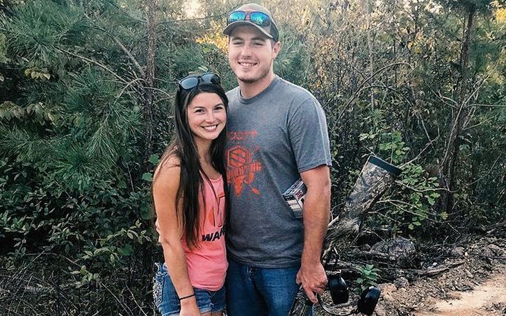 What is the networth of the Celebrity couple, Hannah Barron and Hunter Horton?